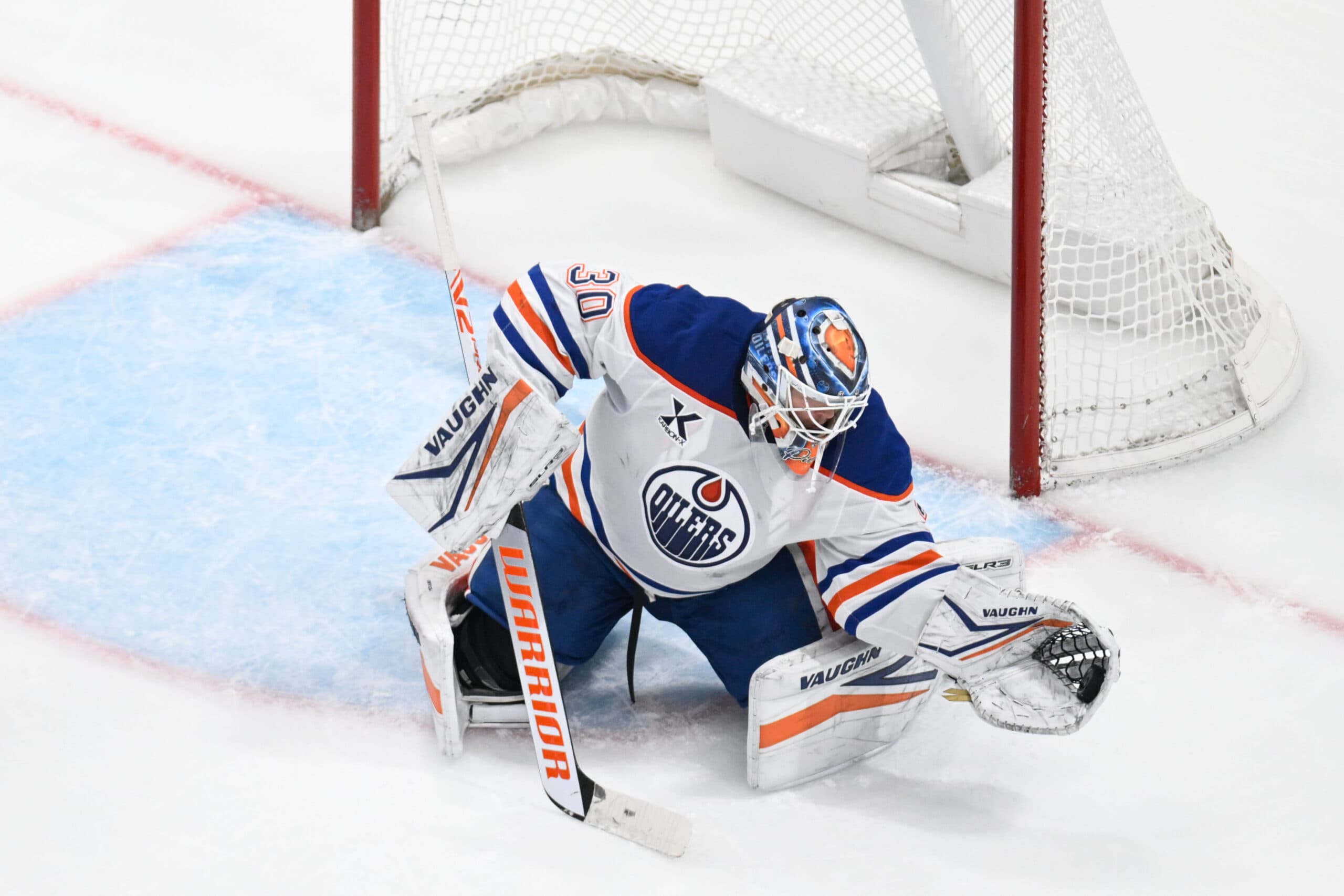Edmonton OIlers goalie Calvin Pickard